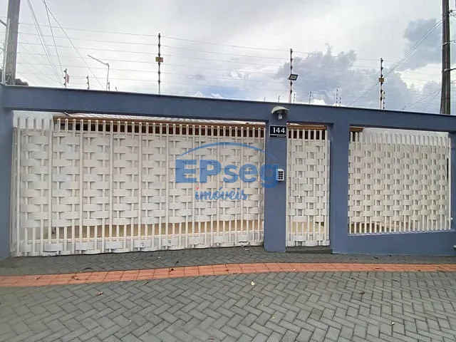 Casa com 250m² 3 quartos e 3 banheiros, à venda, no bairro Novo Aeroporto em Londrina