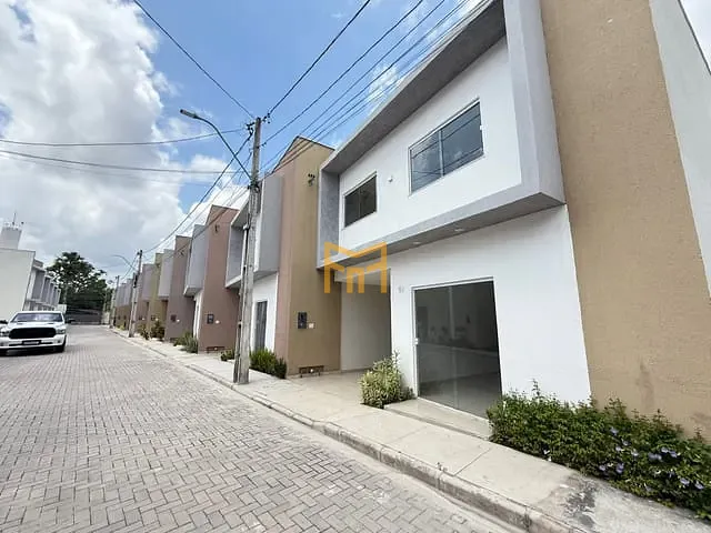 Casa com 113m² 3 quartos e 3 banheiros, para alugar, no bairro Centro em Ananindeua