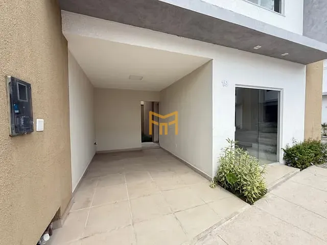 Casa com 113m² 3 quartos e 3 banheiros, para alugar, no bairro Centro em Ananindeua