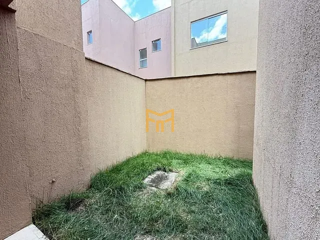 Casa com 113m² 3 quartos e 3 banheiros, para alugar, no bairro Centro em Ananindeua