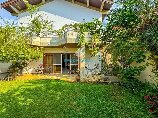 Casa com 360m² 4 quartos e 4 banheiros, à venda, no bairro Jardim das Colinas em São José dos Campos