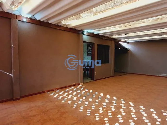 Casa com 250m² 3 quartos e 2 banheiros, à venda, no bairro Jardim São Miguel em Bragança Paulista