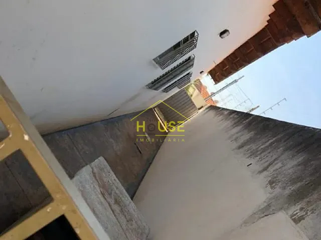 Casa com 406m², à venda, no bairro Pozzobon em Votuporanga