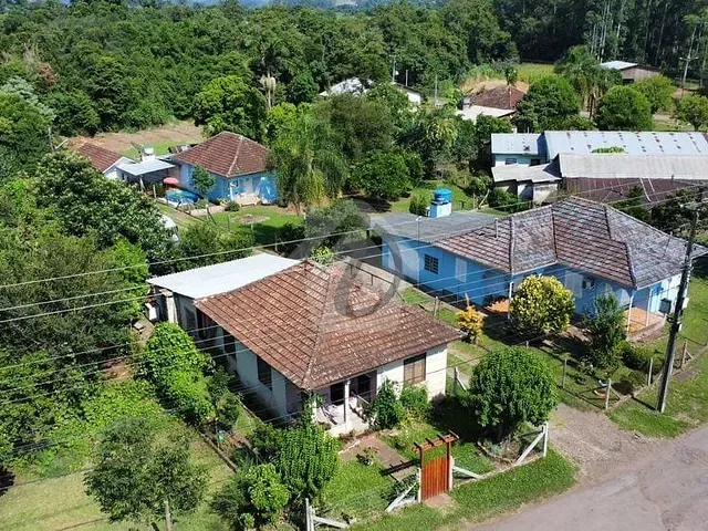 Casa com 95m² 4 quartos e 1 banheiro, à venda, no bairro Pontes Filho em Teutônia