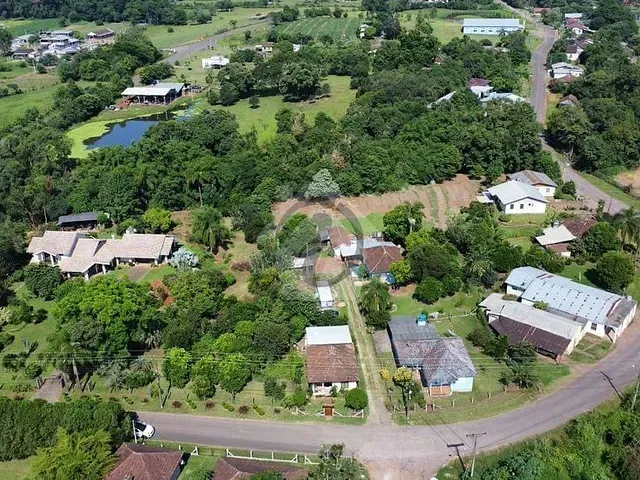 Casa com 95m² 4 quartos e 1 banheiro, à venda, no bairro Pontes Filho em Teutônia