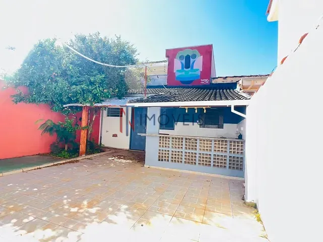 Casa à venda, no bairro Centro em Atibaia