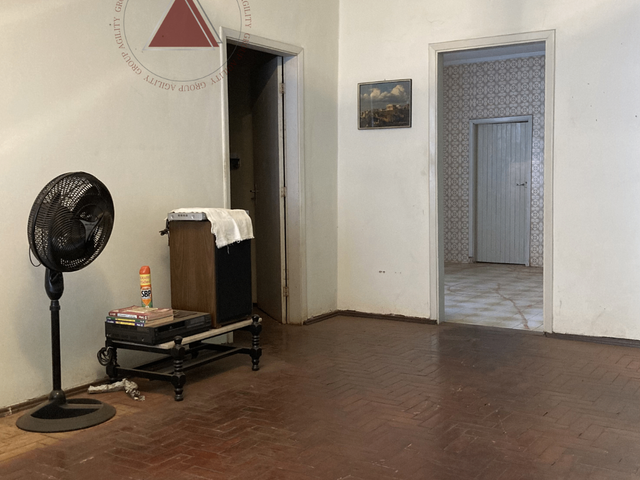 Casa com 147m² 2 quartos e 1 banheiro, à venda, no bairro Centro em Franca