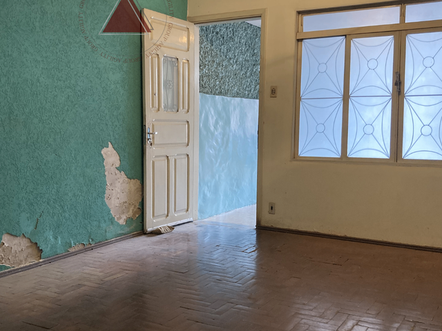 Casa com 147m² 2 quartos e 1 banheiro, à venda, no bairro Centro em Franca