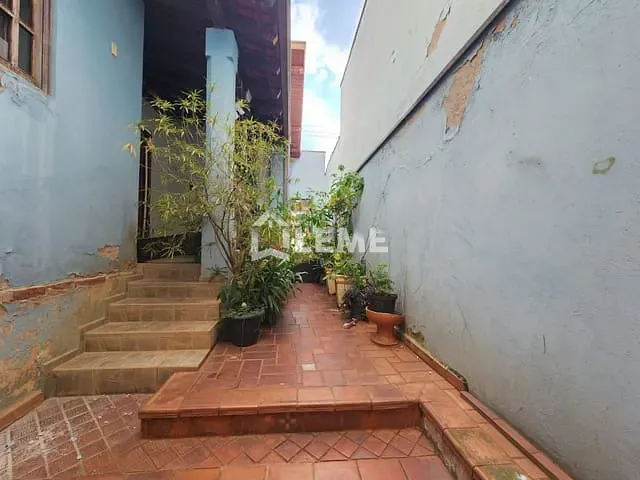 Casa com 558m² 6 quartos e 6 banheiros, à venda, no bairro Aparecida em Mococa