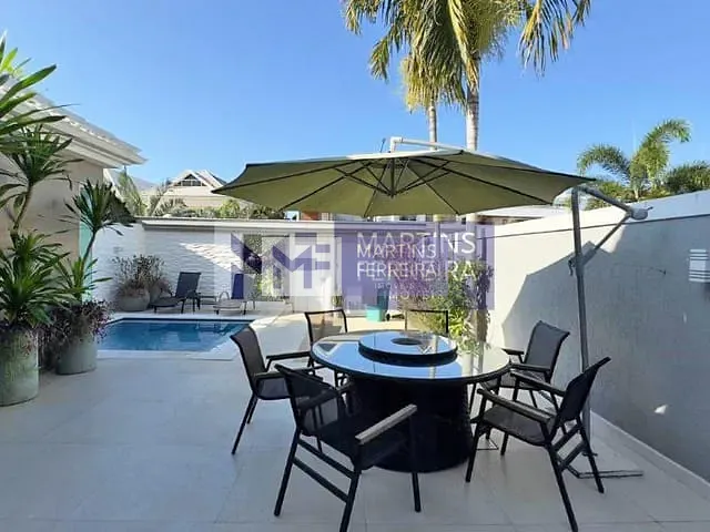 Casa com 235m² 5 quartos e 6 banheiros, à venda, no bairro Recreio dos Bandeirantes em Rio de Janeiro