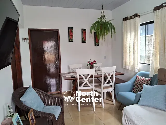 Casa com 360m² 3 quartos e 2 banheiros, à venda, no bairro Centro em Balneário Barra do Sul