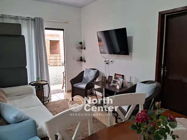 Casa com 360m² 3 quartos e 2 banheiros, à venda, no bairro Centro em Balneário Barra do Sul