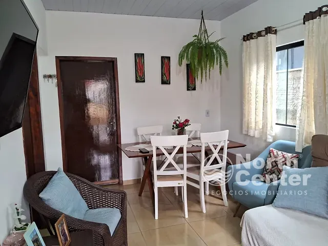 Casa com 360m² 3 quartos e 2 banheiros, à venda, no bairro Centro em Balneário Barra do Sul