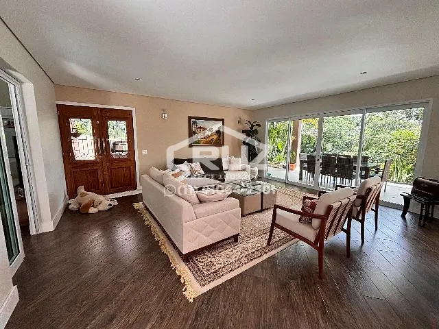 Casa com 1470m² 4 quartos e 4 banheiros, à venda, no bairro Alpes de Caieiras em Caieiras