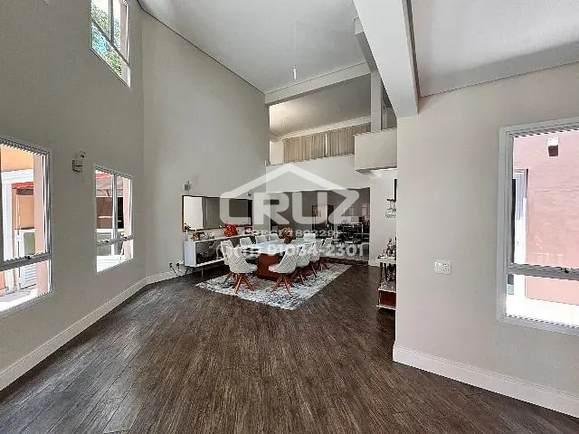 Casa com 1470m² 4 quartos e 4 banheiros, à venda, no bairro Alpes de Caieiras em Caieiras