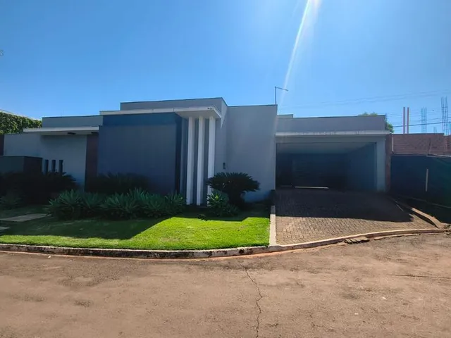 Casa com 165m² 2 quartos e 4 banheiros, à venda, no bairro Jardim Itatiaia 2 em Londrina