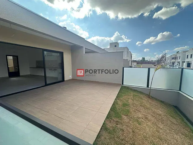 Casa 3 quartos e 4 banheiros, à venda, no bairro Residencial Jardins Lyon em Aparecida de Goiânia