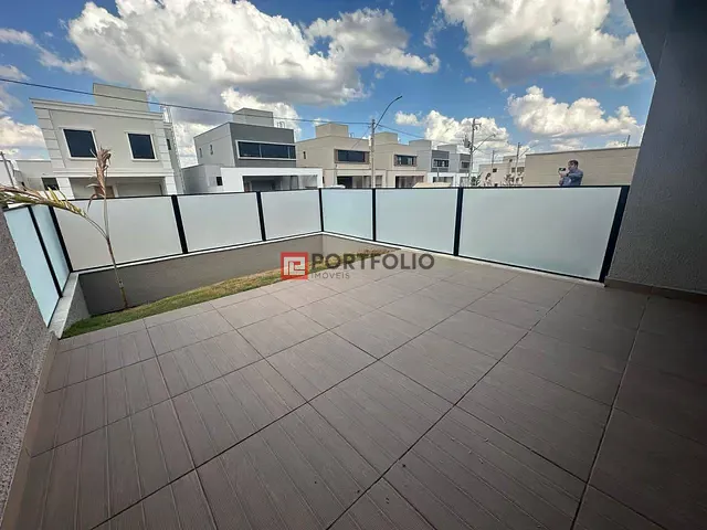 Casa 3 quartos e 4 banheiros, à venda, no bairro Residencial Jardins Lyon em Aparecida de Goiânia