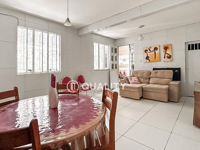 Casa com 144m² 2 quartos e 2 banheiros, à venda, no bairro Parquelândia em Fortaleza