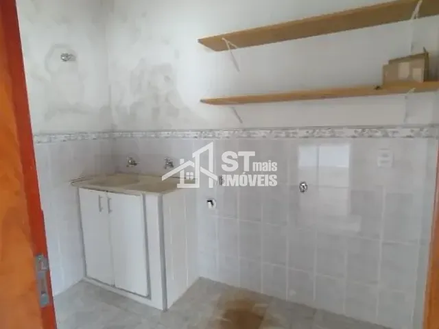 Casa com 316m² 4 quartos e 1 banheiro, à venda, no bairro Vila Mosconi em Andradas