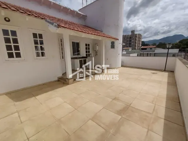 Casa com 316m² 4 quartos e 1 banheiro, à venda, no bairro Vila Mosconi em Andradas