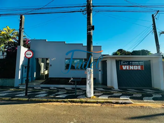 Casa com 376m² 4 quartos e 2 banheiros, à venda, no bairro Centro em Conchal