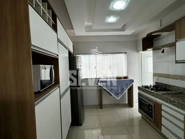 Casa com 320m² 3 quartos e 4 banheiros, à venda, no bairro Quinta Ranieri em Bauru