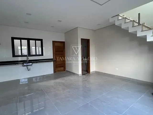 Casa 2 quartos e 3 banheiros, à venda, no bairro Vila Cecília em Mogi das Cruzes