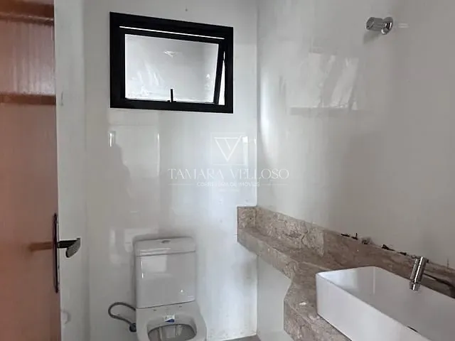Casa 2 quartos e 3 banheiros, à venda, no bairro Vila Cecília em Mogi das Cruzes