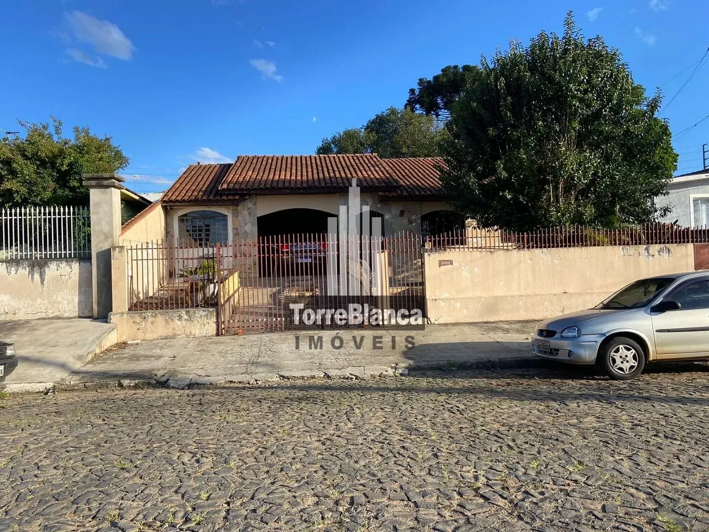 Casa, 3 quartos, 234 m² - Foto 1