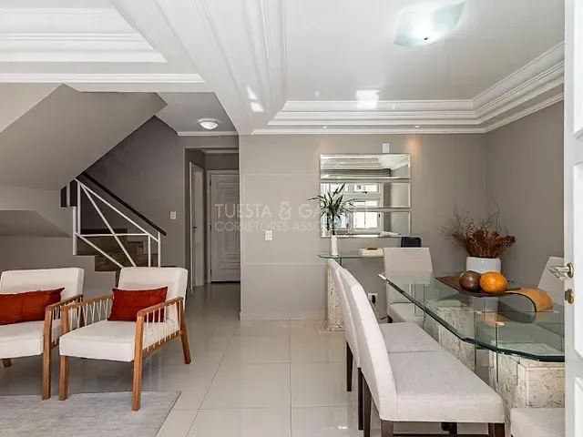 Casa com 113m² 3 quartos e 3 banheiros, à venda, no bairro Vista Alegre em Curitiba