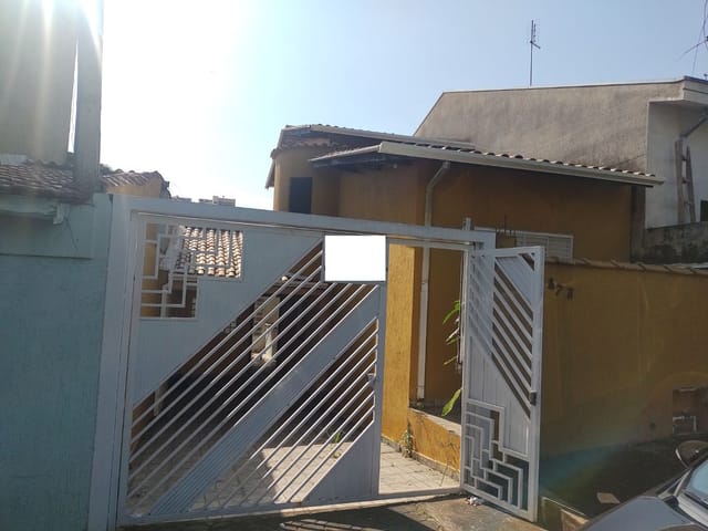 Casa com 136m² 2 quartos e 2 banheiros, à venda, no bairro Jardim Recanto dos Pássaros em São João da Boa Vista