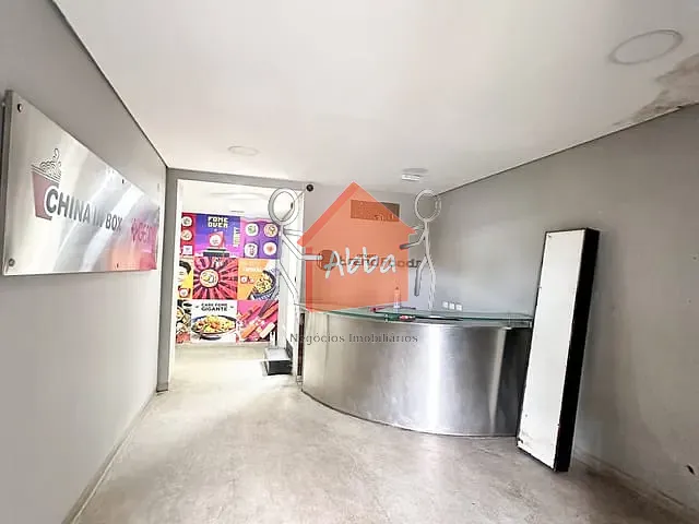 Casa com 533m², à venda ou para alugar, no bairro Granja Julieta (Zona Sul) em São Paulo