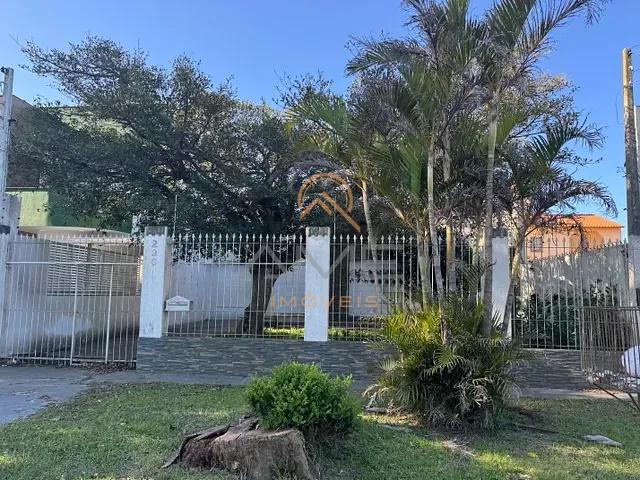 Casa com 480m² 3 quartos e 3 banheiros, à venda, no bairro Laranjal em Pelotas