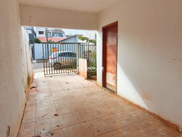 Casa com 138m² 2 quartos e 3 banheiros, à venda, no bairro Residencial Interlagos em Apucarana