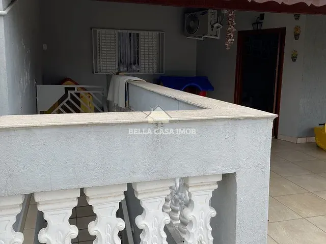 Casa com 195m² 3 quartos e 2 banheiros, à venda, no bairro Parque Ouro Fino em Sorocaba