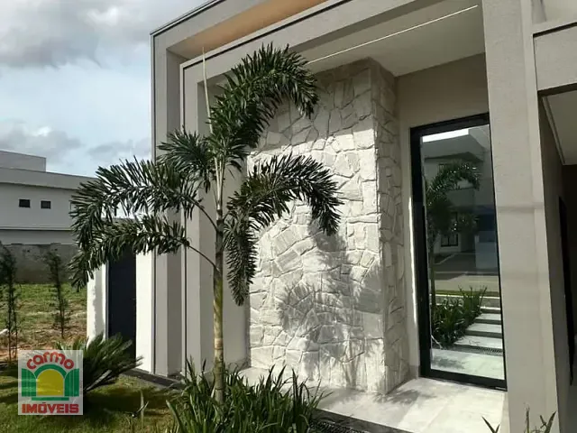 Casa 3 quartos e 4 banheiros, à venda, no bairro Condomínio Residencial Grand Trianon em Anápolis