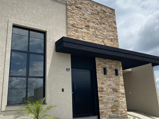 Casa com 128m² 3 quartos e 2 banheiros, à venda, no bairro Contorno em Ponta Grossa