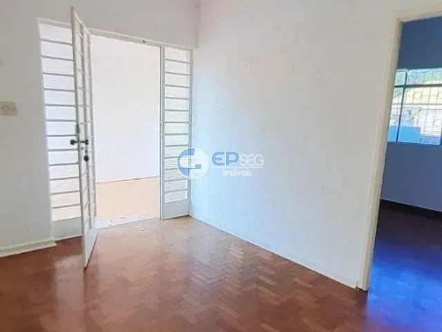 Casa à venda ou para alugar, no bairro Jardim Petrópolis em Londrina