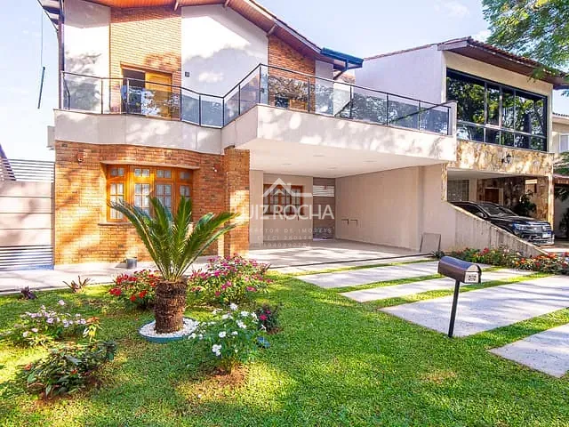 Casa com 362m² 5 quartos e 5 banheiros, à venda, no bairro São Paulo II em Cotia