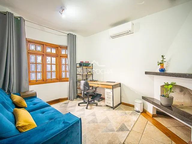 Casa com 362m² 5 quartos e 5 banheiros, à venda, no bairro São Paulo II em Cotia