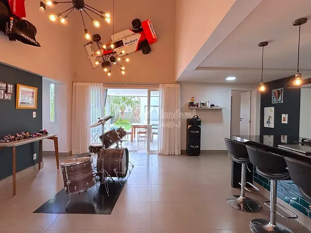 Casa com 500m² 4 quartos e 5 banheiros, à venda, no bairro Estância das Flores em Jaguariúna