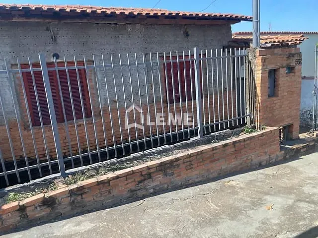 Casa com 205m² 2 quartos e 1 banheiro, à venda, no bairro Vila Santa Rosa em Mococa