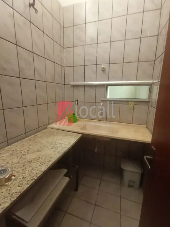 Casa com 1 quarto para aluguel, 224m² — foto 3 de 15