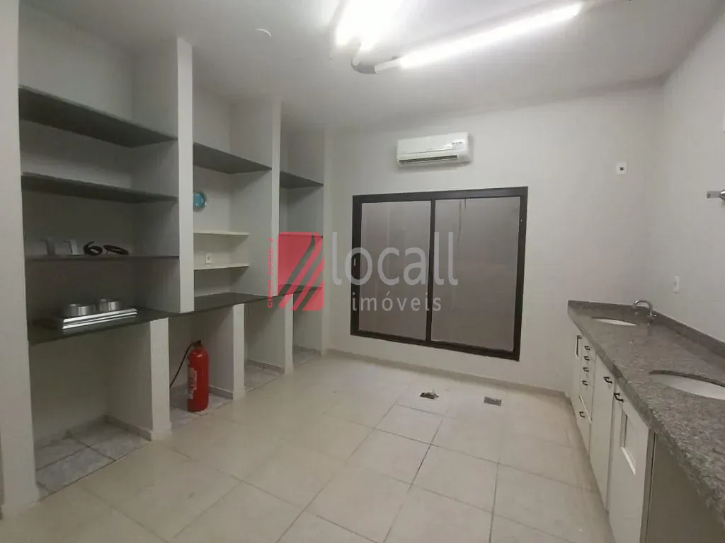 Casa com 1 quarto para aluguel, 224m² — foto 10 de 15