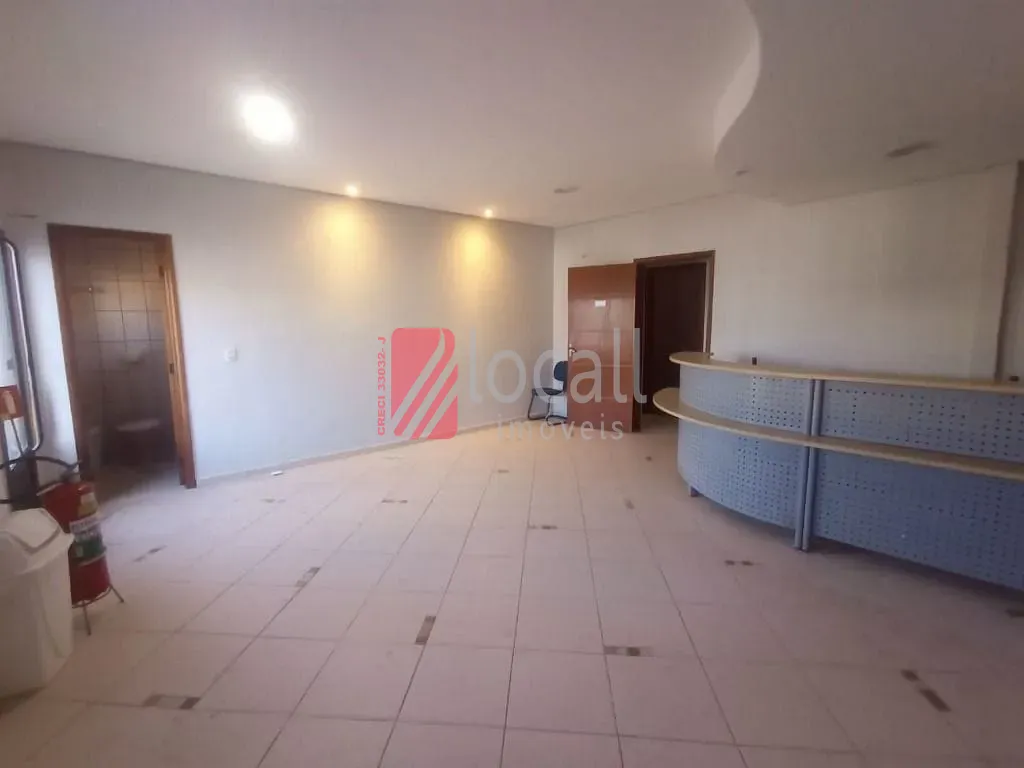 Casa com 1 quarto para aluguel, 224m² — foto 2 de 15