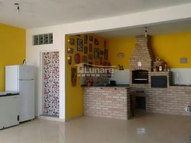 Casa com 530m² 3 quartos e 2 banheiros, à venda, no bairro Mogi Moderno em Mogi das Cruzes