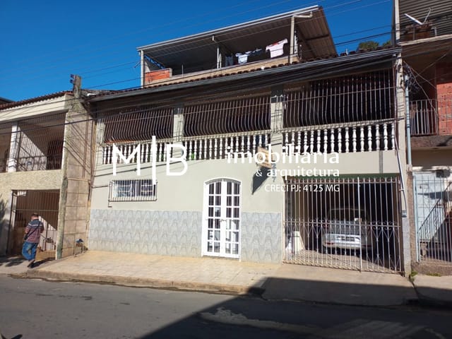 Casa 3 quartos e 3 banheiros, à venda, no bairro THOME em CATAGUASES