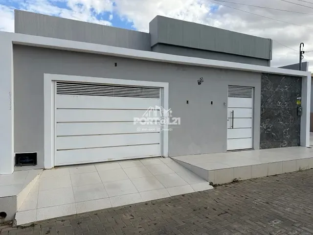 Casa 3 quartos e 3 banheiros, à venda, no bairro São Geraldo em Juazeiro