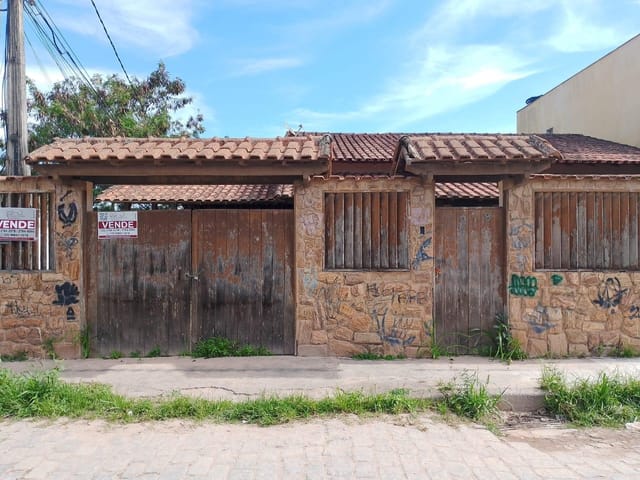 Casa 2 quartos e 1 banheiro, à venda, no bairro Casa Grande em Rio das Ostras